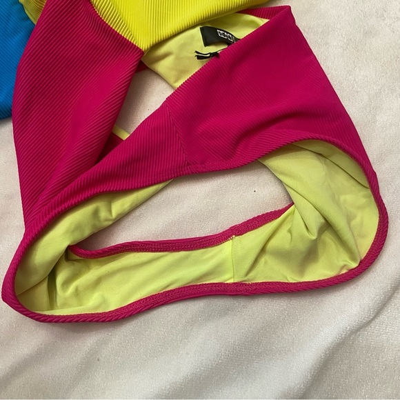 New! Beach Riot Carlie Retro Pink Colorblock One Piece Swimsuit 3899 - Picture 3 of 9